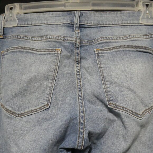 GAP DENIM | 30 regular | Medium Destroy | Faded Blue Distressed Denim - Picture 11 of 16